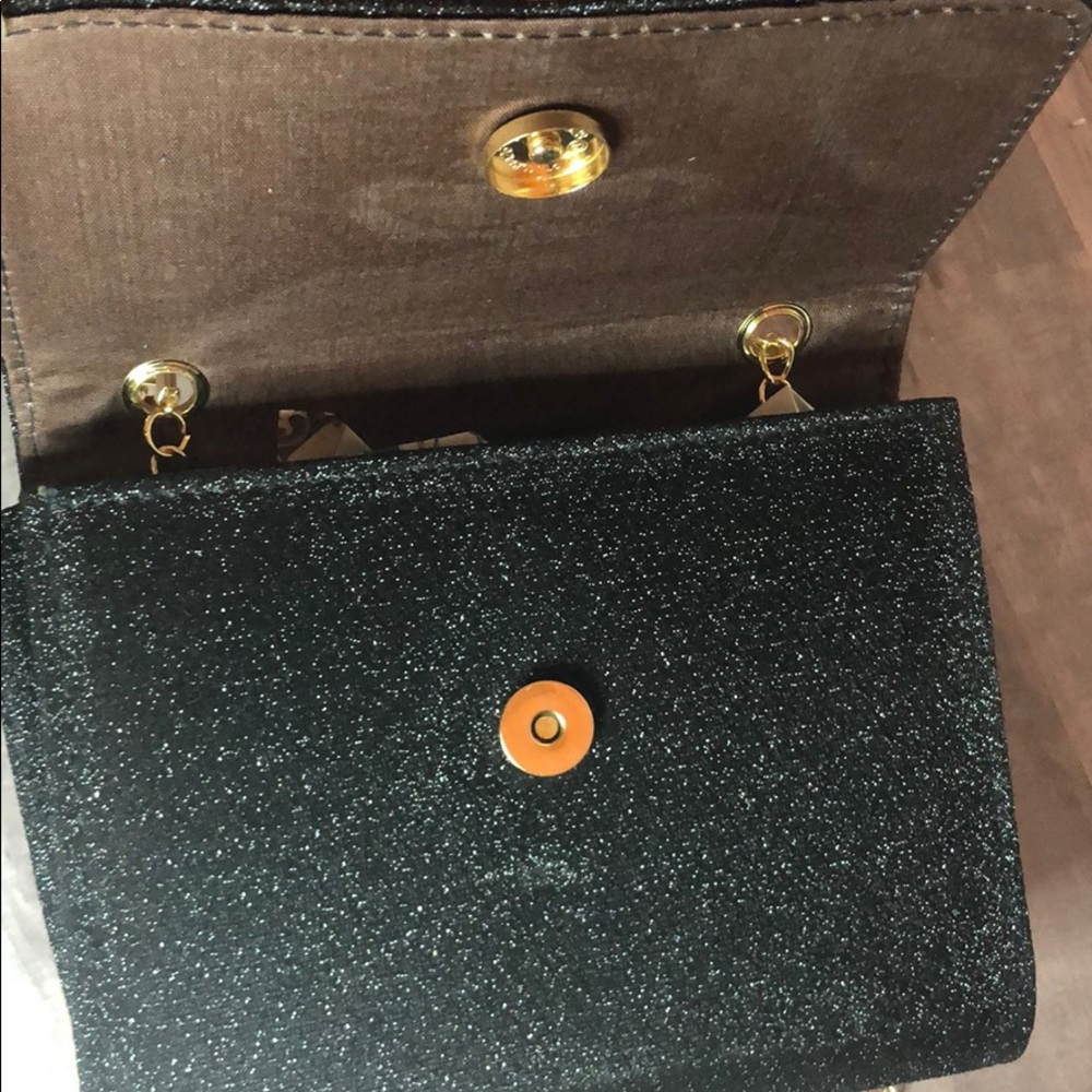 Purse - Picture 4 of 4